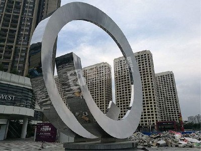 大型商業(yè)地產圓環(huán)鏡面不銹鋼雕塑